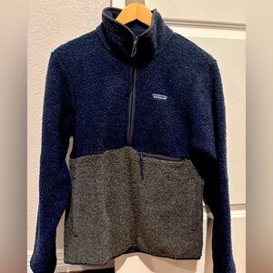 Brand New w Tags womens XS Patagonia pull-over.